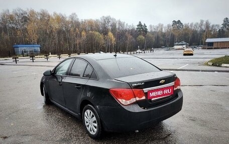 Chevrolet Cruze II, 2011 год, 745 000 рублей, 4 фотография