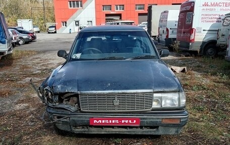 Toyota Crown, 1992 год, 200 000 рублей, 3 фотография