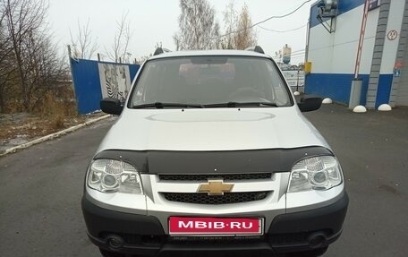 Chevrolet Niva I рестайлинг, 2011 год, 500 000 рублей, 8 фотография