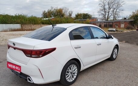 KIA Rio IV, 2021 год, 1 900 000 рублей, 3 фотография