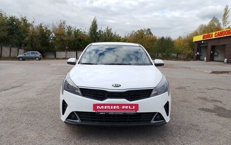 KIA Rio IV, 2021 год, 1 900 000 рублей, 4 фотография