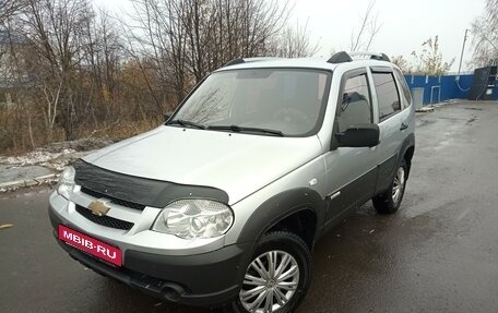 Chevrolet Niva I рестайлинг, 2011 год, 500 000 рублей, 23 фотография