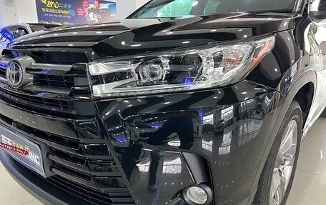 Toyota Highlander III, 2019 год, 3 400 000 рублей, 4 фотография