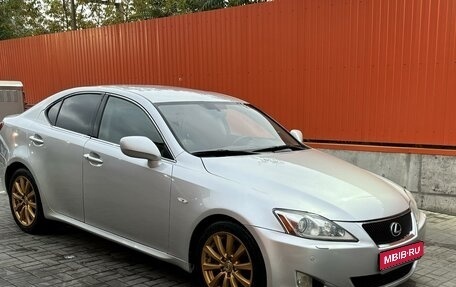 Lexus IS II рестайлинг 2, 2006 год, 1 180 000 рублей, 1 фотография