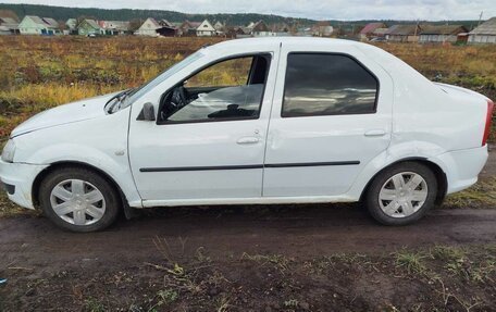 Renault Logan I, 2013 год, 300 000 рублей, 4 фотография