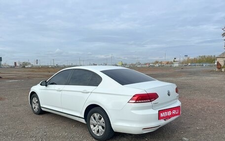 Volkswagen Passat B8 рестайлинг, 2016 год, 1 875 000 рублей, 6 фотография