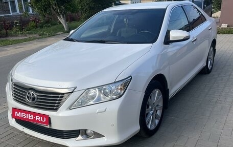 Toyota Camry, 2014 год, 2 077 000 рублей, 2 фотография