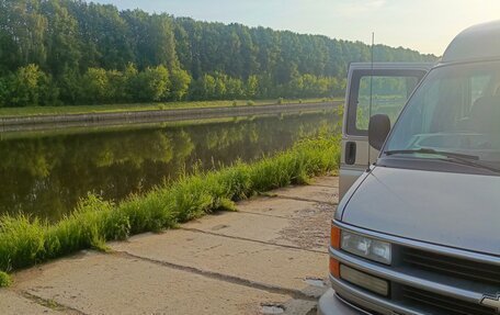 Chevrolet Express II, 2001 год, 1 500 000 рублей, 7 фотография