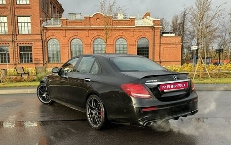 Mercedes-Benz E-Класс AMG, 2018 год, 8 800 000 рублей, 3 фотография