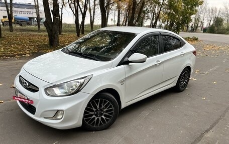 Hyundai Solaris II рестайлинг, 2011 год, 810 000 рублей, 8 фотография