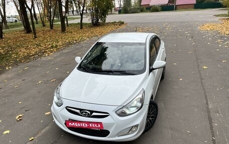 Hyundai Solaris II рестайлинг, 2011 год, 810 000 рублей, 9 фотография