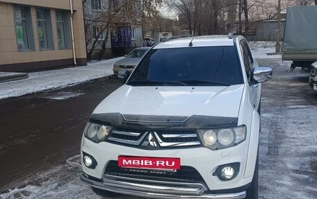 Mitsubishi Pajero Sport II рестайлинг, 2014 год, 2 800 000 рублей, 2 фотография