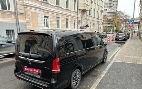 Mercedes-Benz V-Класс, 2019 год, 6 200 000 рублей, 3 фотография