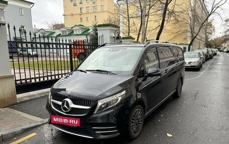 Mercedes-Benz V-Класс, 2019 год, 6 200 000 рублей, 2 фотография