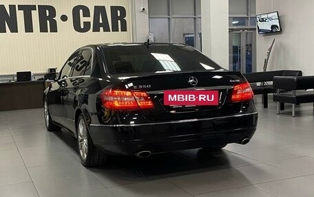 Mercedes-Benz E-Класс, 2010 год, 1 850 000 рублей, 3 фотография