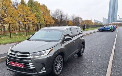 Toyota Highlander III, 2018 год, 3 290 000 рублей, 1 фотография