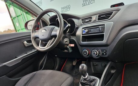 KIA Rio III рестайлинг, 2013 год, 1 090 000 рублей, 20 фотография