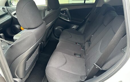 Toyota RAV4, 2011 год, 1 500 000 рублей, 4 фотография