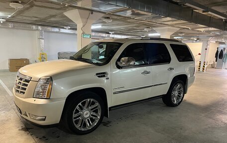 Cadillac Escalade III, 2012 год, 2 900 000 рублей, 3 фотография