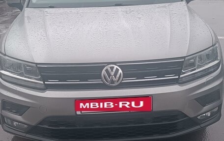 Volkswagen Tiguan II, 2019 год, 2 250 000 рублей, 1 фотография