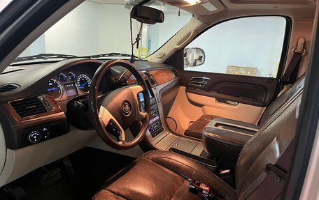 Cadillac Escalade III, 2012 год, 2 900 000 рублей, 10 фотография