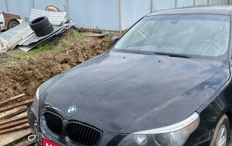 BMW 5 серия, 2004 год, 635 000 рублей, 1 фотография