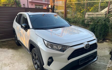 Toyota RAV4, 2022 год, 4 500 000 рублей, 4 фотография