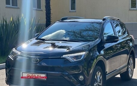 Toyota RAV4, 2017 год, 2 500 000 рублей, 13 фотография