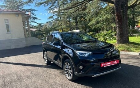 Toyota RAV4, 2017 год, 2 500 000 рублей, 10 фотография