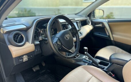 Toyota RAV4, 2017 год, 2 500 000 рублей, 18 фотография