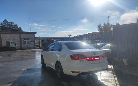 Volkswagen Jetta VI, 2012 год, 990 000 рублей, 6 фотография