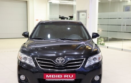 Toyota Camry, 2011 год, 1 690 000 рублей, 3 фотография