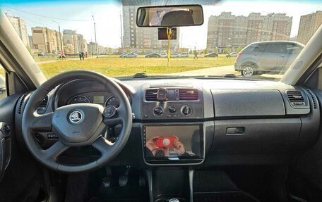 Skoda Fabia II, 2013 год, 830 000 рублей, 6 фотография