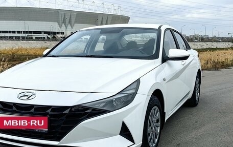 Hyundai Elantra, 2021 год, 2 100 000 рублей, 1 фотография