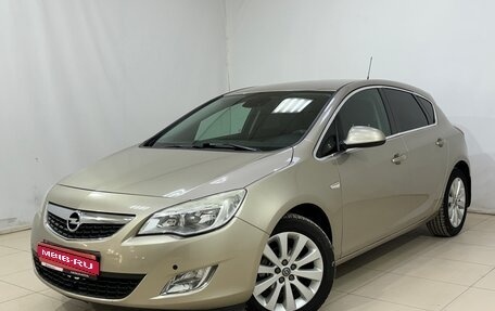 Opel Astra J, 2012 год, 795 000 рублей, 1 фотография