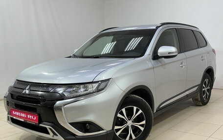 Mitsubishi Outlander III рестайлинг 3, 2021 год, 2 890 000 рублей, 1 фотография