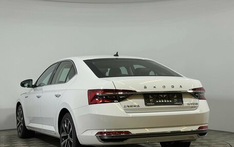 Skoda Superb III рестайлинг, 2024 год, 4 200 000 рублей, 5 фотография