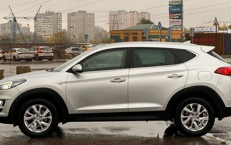 Hyundai Tucson III, 2018 год, 1 999 000 рублей, 3 фотография