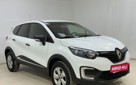 Renault Kaptur I рестайлинг, 2018 год, 1 590 000 рублей, 3 фотография