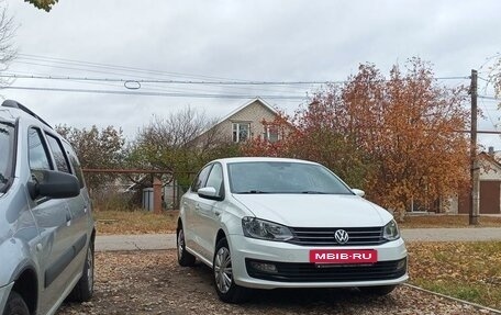 Volkswagen Polo VI (EU Market), 2018 год, 950 000 рублей, 3 фотография