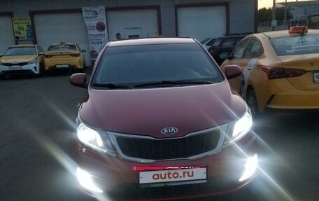 KIA Rio III рестайлинг, 2013 год, 530 000 рублей, 2 фотография