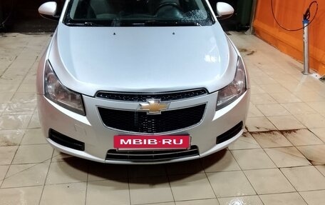 Chevrolet Cruze II, 2011 год, 600 000 рублей, 2 фотография