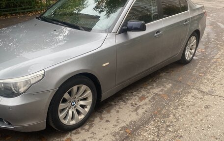 BMW 5 серия, 2006 год, 1 090 000 рублей, 17 фотография