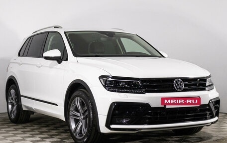 Volkswagen Tiguan II, 2018 год, 3 399 000 рублей, 3 фотография