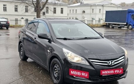 Hyundai Solaris II рестайлинг, 2015 год, 1 200 000 рублей, 2 фотография