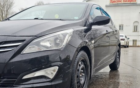 Hyundai Solaris II рестайлинг, 2015 год, 1 200 000 рублей, 6 фотография