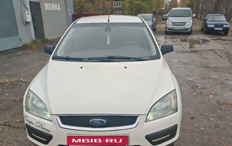 Ford Focus II рестайлинг, 2005 год, 380 000 рублей, 2 фотография