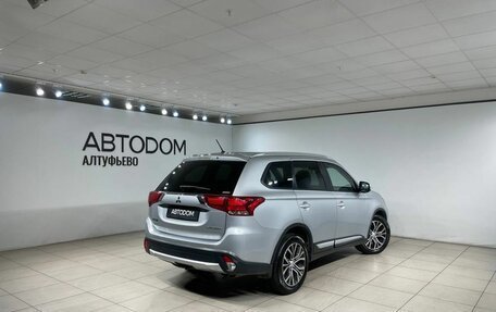 Mitsubishi Outlander III рестайлинг 3, 2016 год, 2 165 000 рублей, 7 фотография