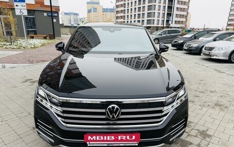 Volkswagen Touareg III, 2022 год, 8 650 000 рублей, 5 фотография