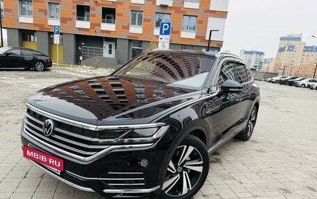 Volkswagen Touareg III, 2022 год, 8 650 000 рублей, 2 фотография